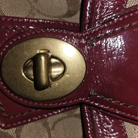 Authentic Coach Purse - Picture 4 of 8